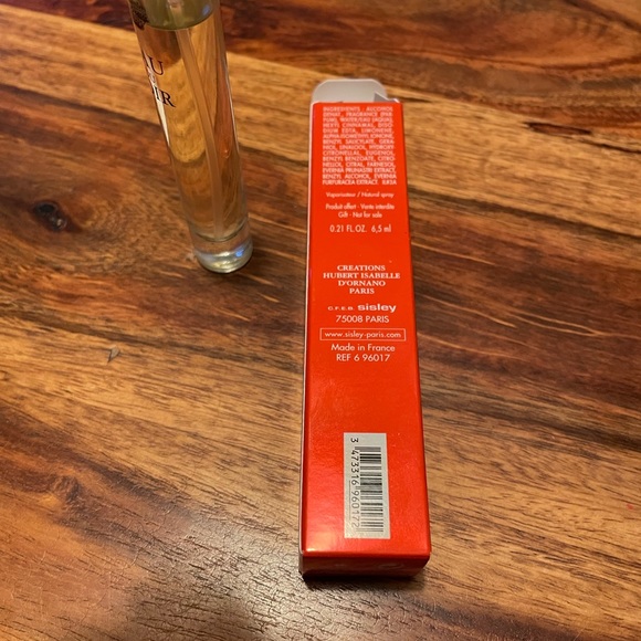 Sisley Eau Du Soir 2012 edition Travel Spray - Picture 3 of 6